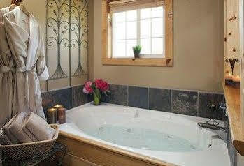 Ridge Luxury Bed & Breakfast